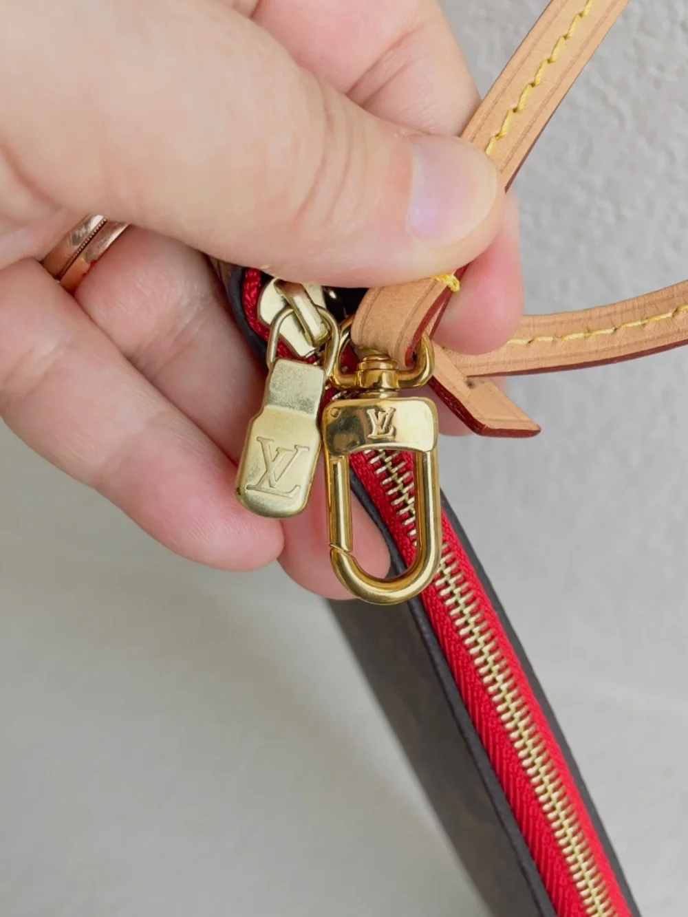 Louis Vuitton LV Monogram Neverfull Pouch